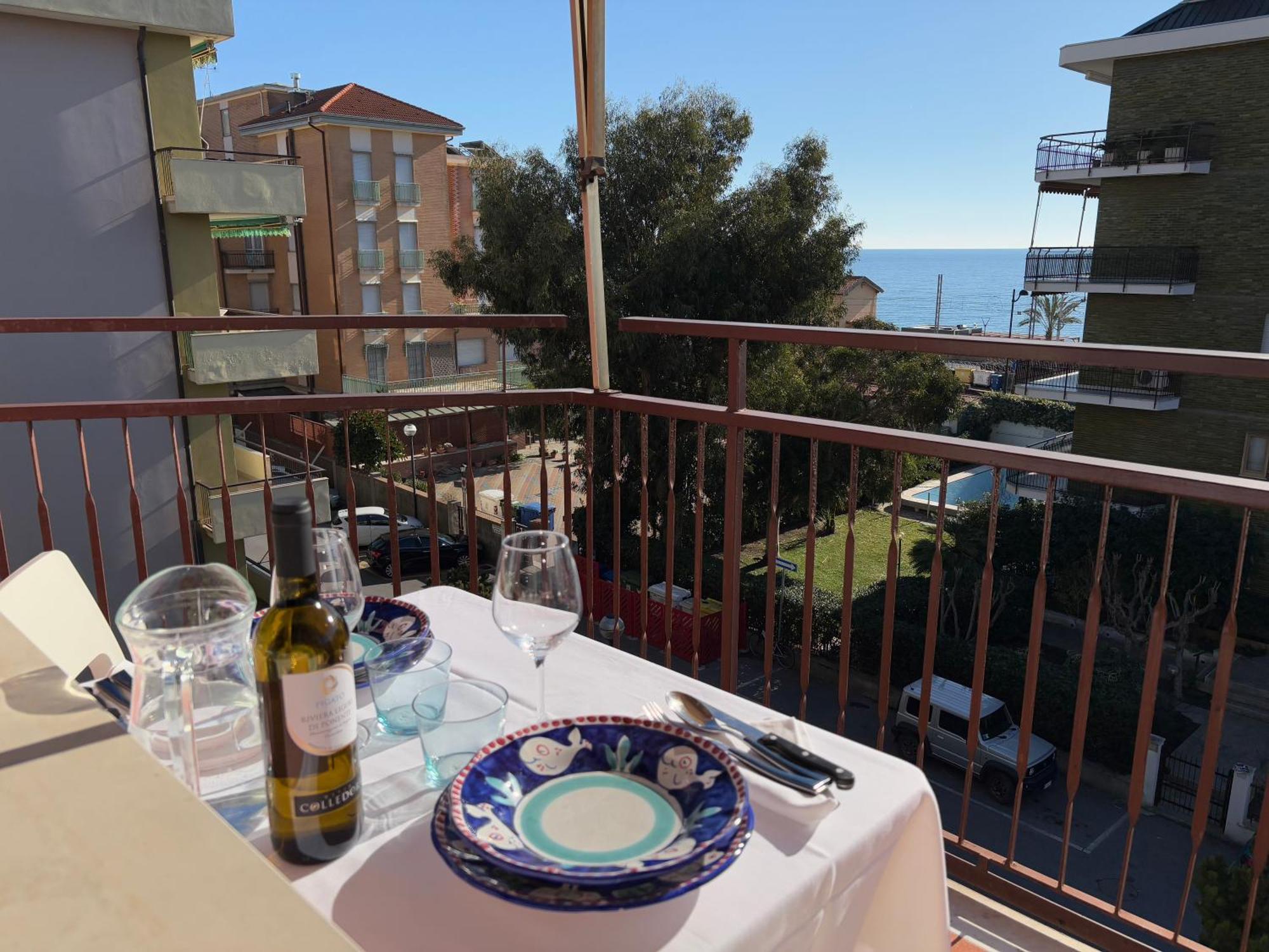 Ligure Residence Pietra Ligure Exterior photo